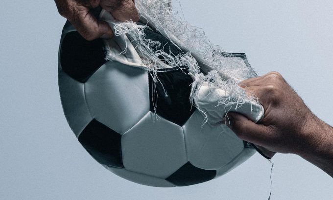 欧洲超级联赛：足球战争 Super League: The War for Football