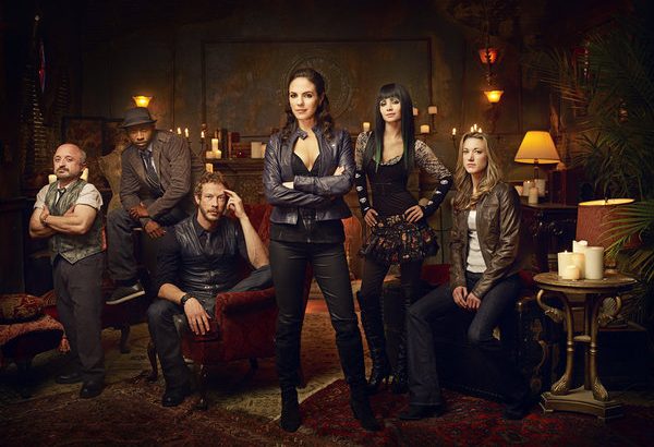 妖女迷行  第二季 Lost Girl Season 2