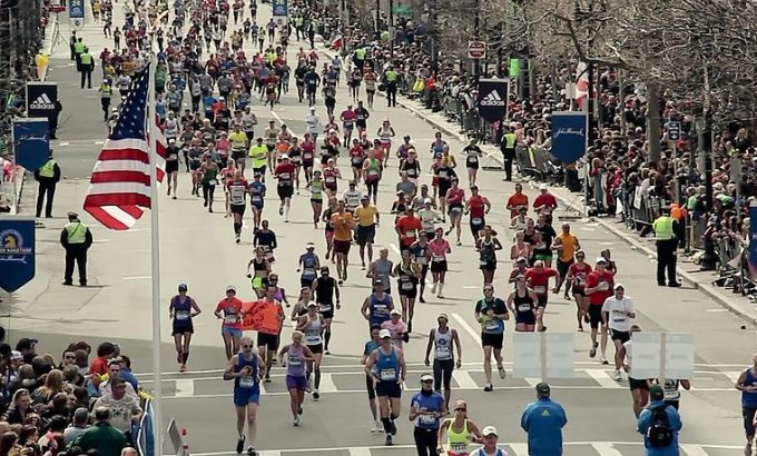 全美缉凶：波士顿马拉松爆炸案 American Manhunt: The Boston Marathon Bombing