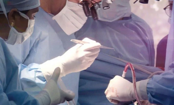 外科医生是怎样练成的 The Surgeon's Cut