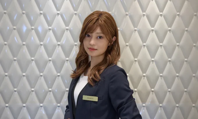 爬墙新娘年十八。 18歳、新妻、不倫します。